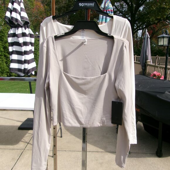 NWT 90 DEGREES 2PK BEIGE&IVORY LONG SLEEVE CROP EXCERSIZE TOPS L - Picture 1 of 1